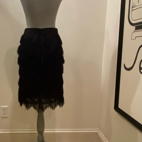 J McLaughlin Womens Black Layered Fringe Skirt.in a Chevron Pattern / Waist 28 - Picture 9 of 13